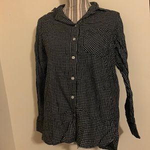 Old Navy- The Classic Shirt- Black/White